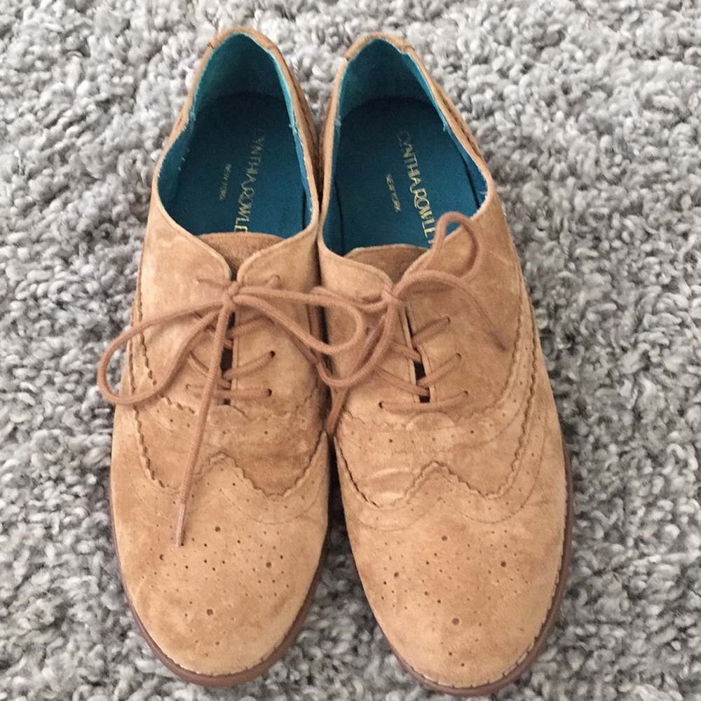 Cynthia Rowley size 7 wingtips